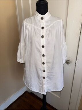Minimalist Lagenlook Oversized Relaxed Boho Coastal White Button-Front Tunic Top